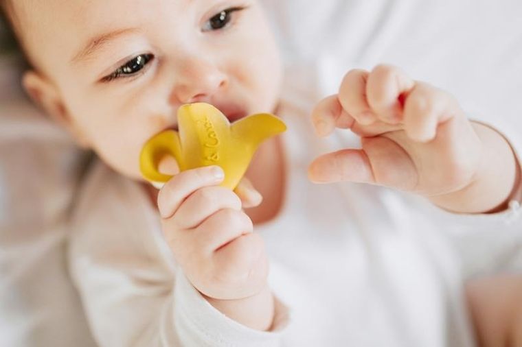 Oli & Carol, gryzak, Mini Banan Anita Bananita