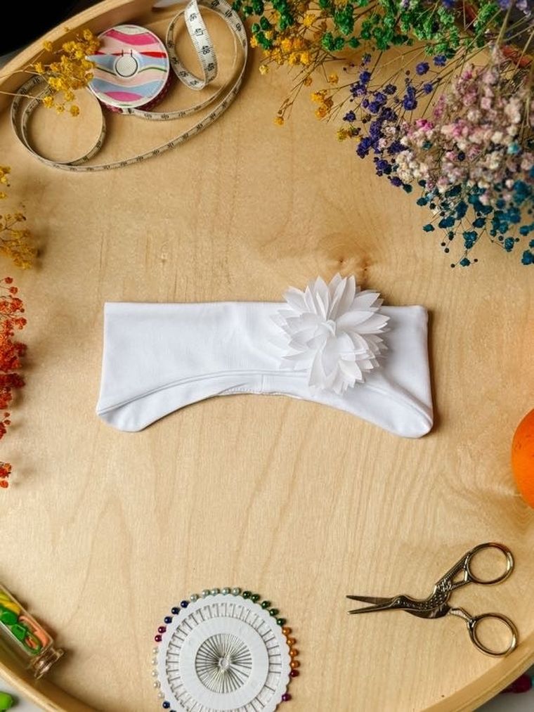 Opaska dziewczęca, biała, Iltom