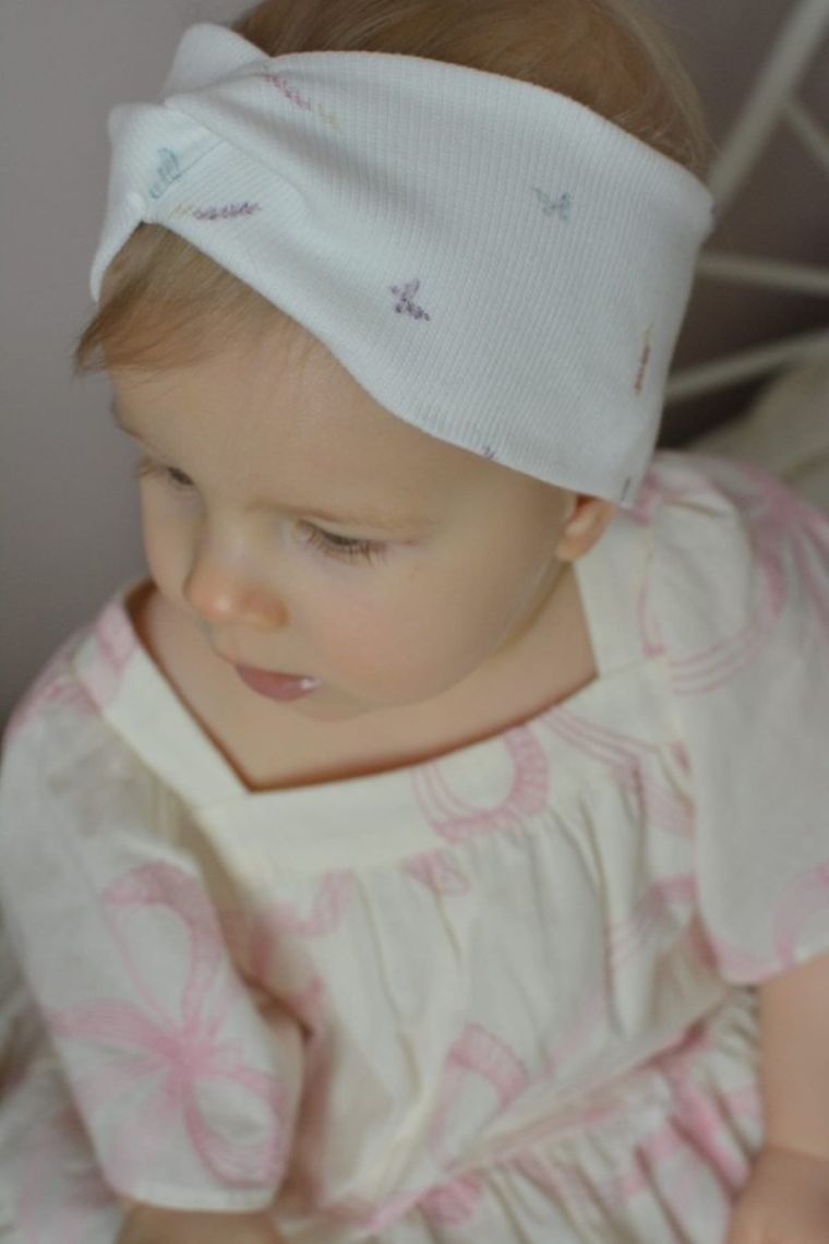 Opaska dziewczęca, prążkowana, ecru, Iltom