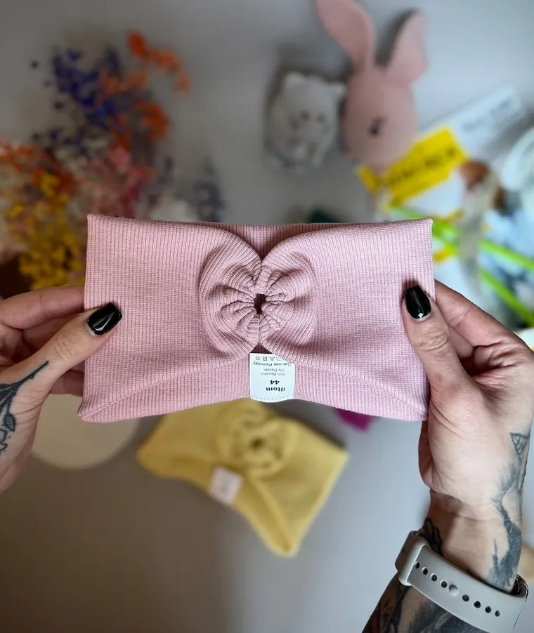 Opaska dziewczęca, prążkowana, różowa, Iltom