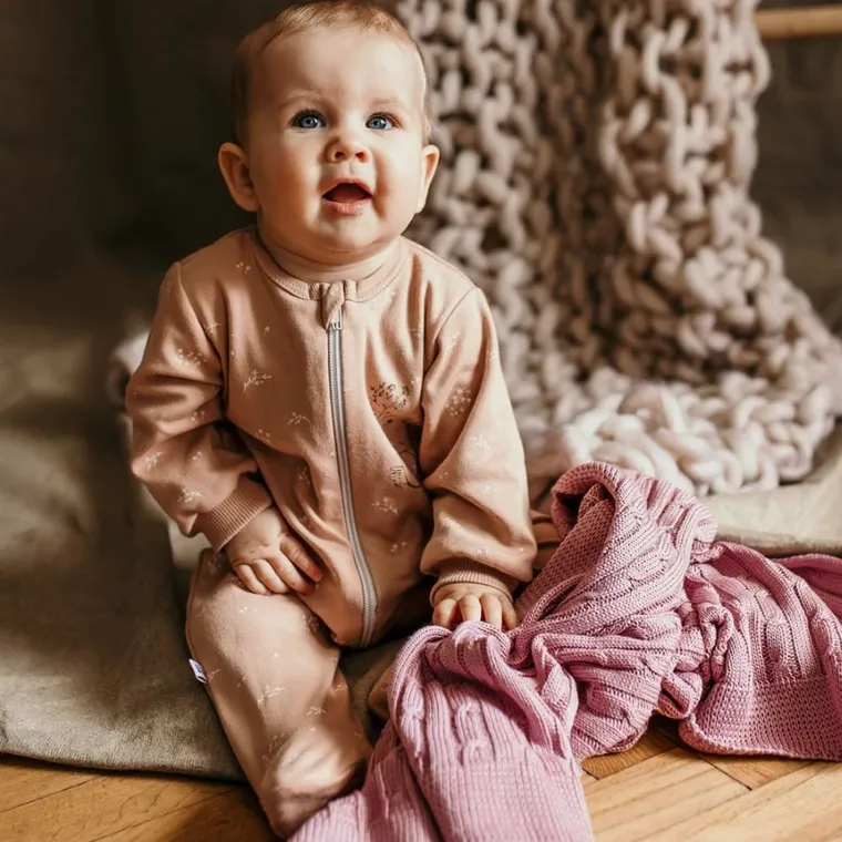 Pajac dziewczęcy, różowy, Bloom, Eevi