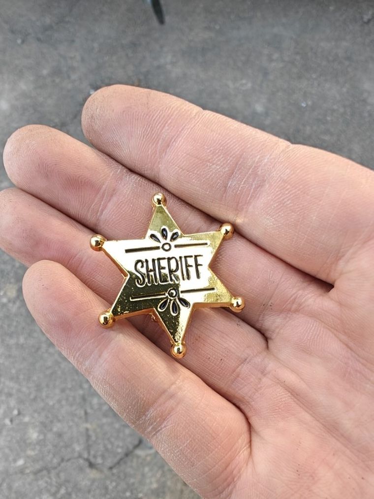 Party Tino, gwiazda szeryfa, złota