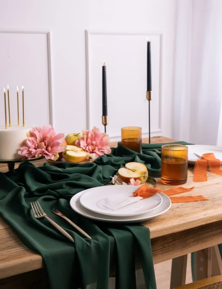 PartyDeco, bieżnik szyfonowy, butelkowa zieleń, 0,48-5 m