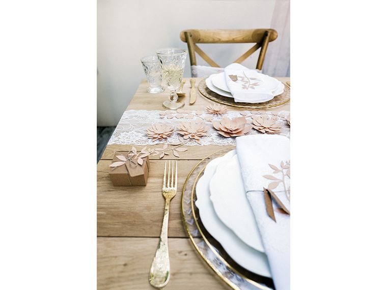 PartyDeco, papierowe gałązki z listkami, pudrowy róż, 9 szt.