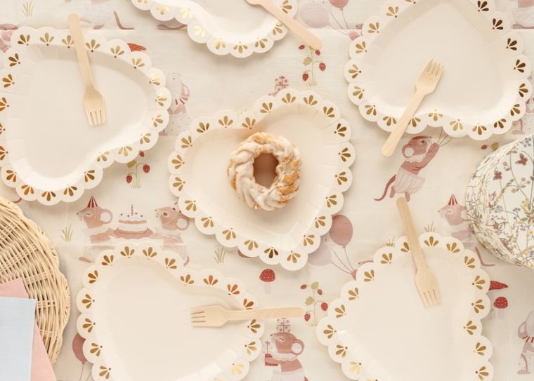 PartyDeco, talerzyki papierowe, serce, 26-24.5 cm, 6 szt.