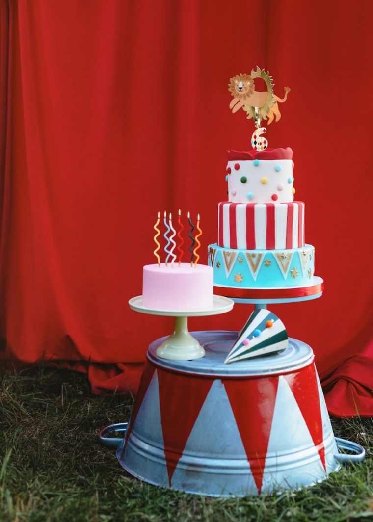 PartyDeco, topper na tort, lew, 16-16 cm