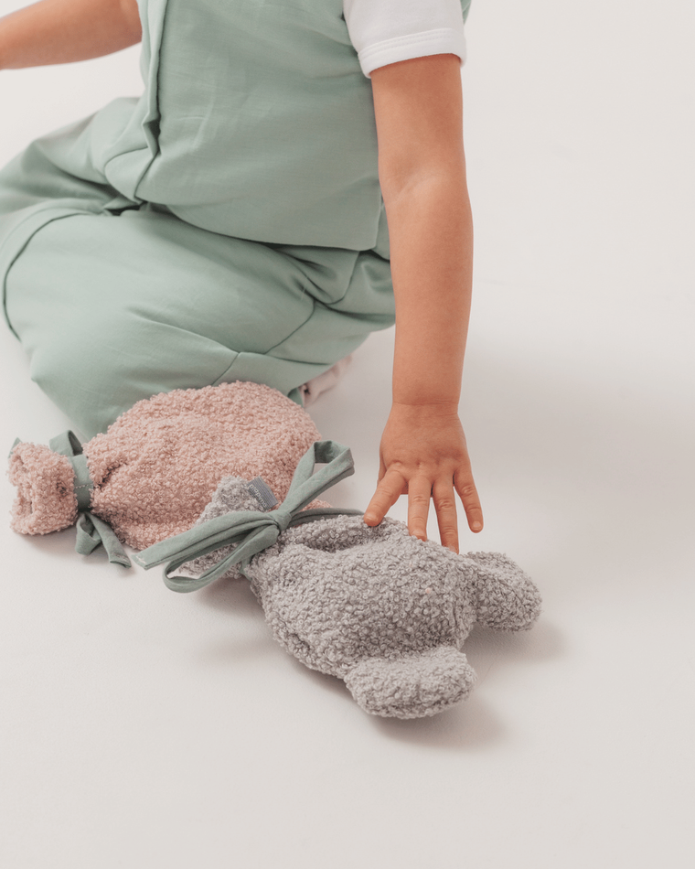 Piapimo, Miś Teddy, termofor z pestkami wiśni, szary