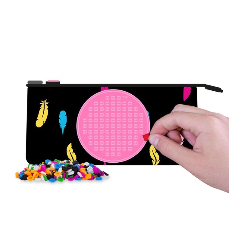 Pixie Crew, neoprenowy piórnik saszetka, piórka, różowy panel