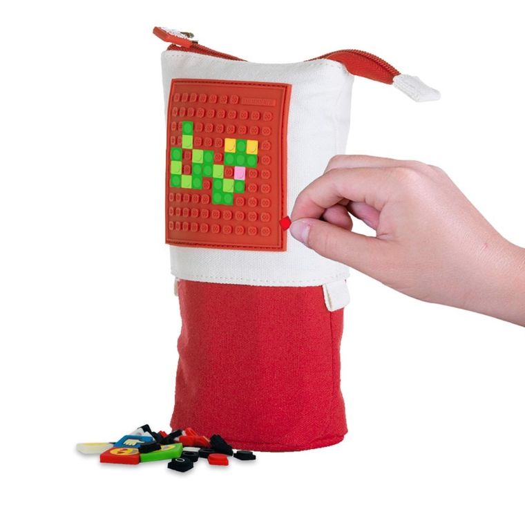 Pixie Crew, pionowy piórnik, czerwony panel