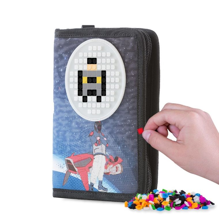 Pixie Crew, piórnik jednokomorowy, kosmos, panel świecący w ciemności