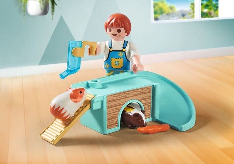 Playmobil, My Life, Chłopiec ze świnką morską, 71746