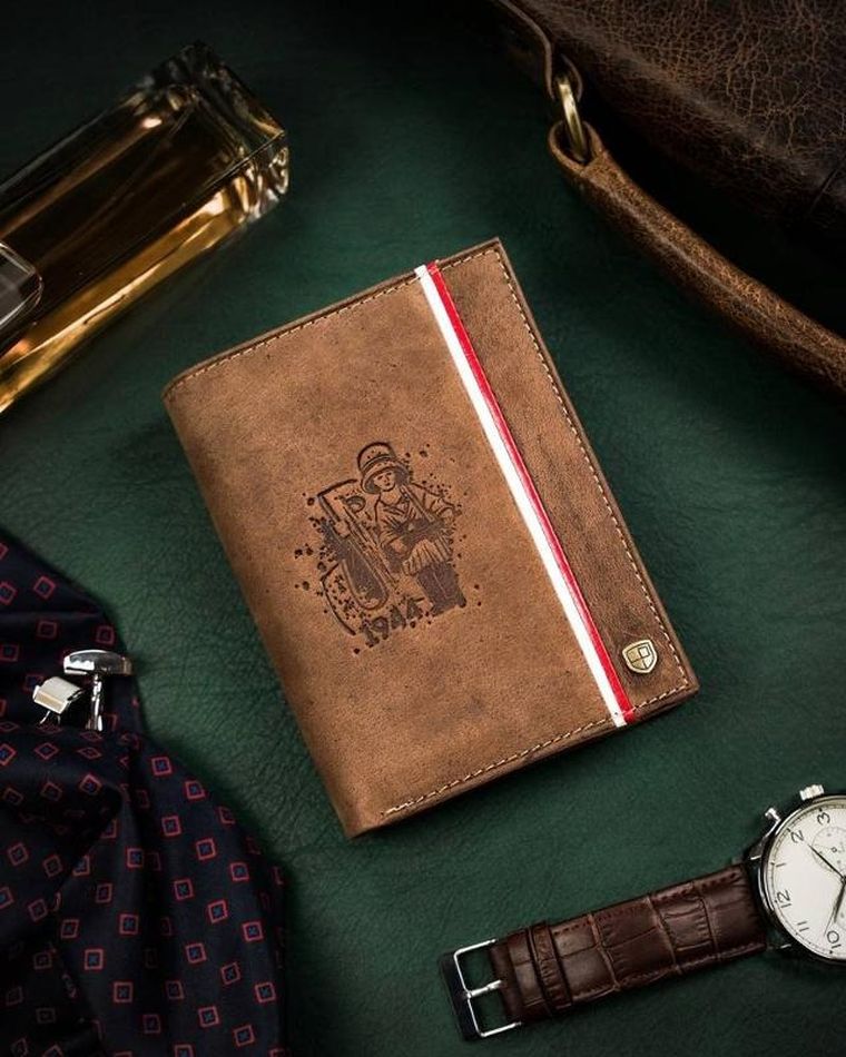 Portfel, brązowy, skórzany, Peterson