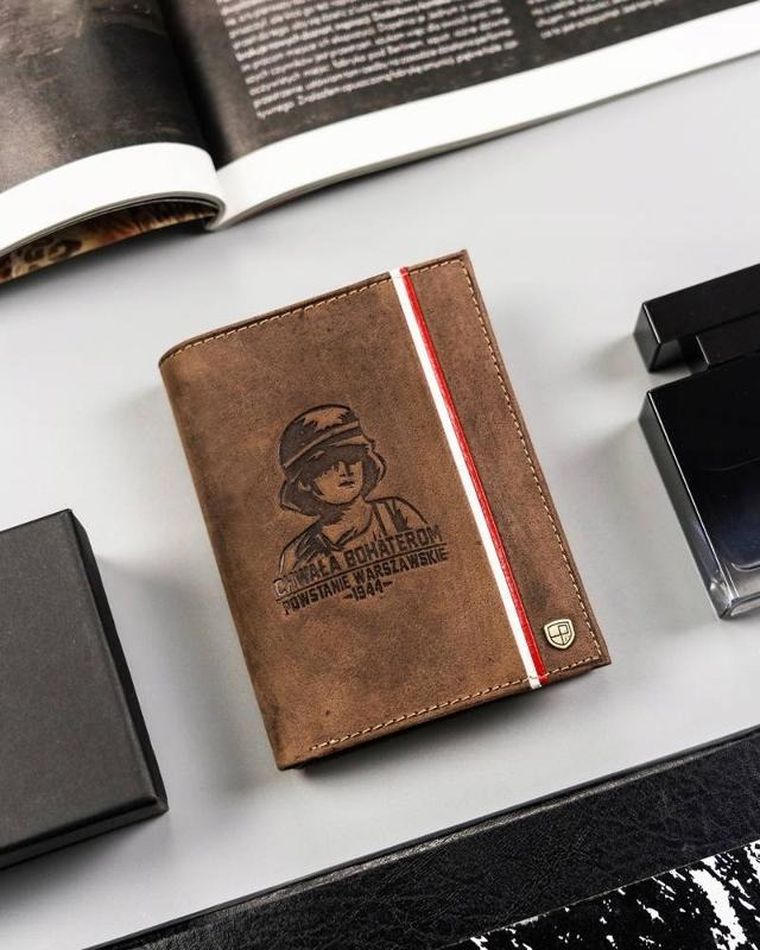 Portfel, brązowy, skórzany, Peterson