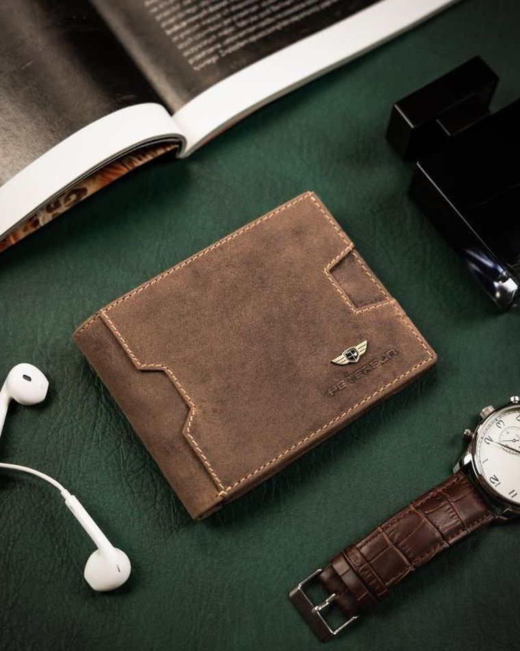 Portfel, brązowy, skórzany, Peterson