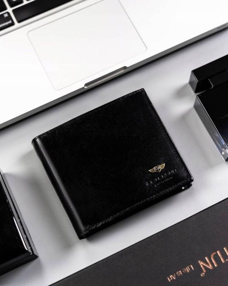 Portfel, czarny, skórzany, Peterson