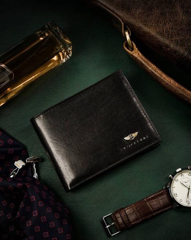 Portfel, czarny, skórzany, Peterson