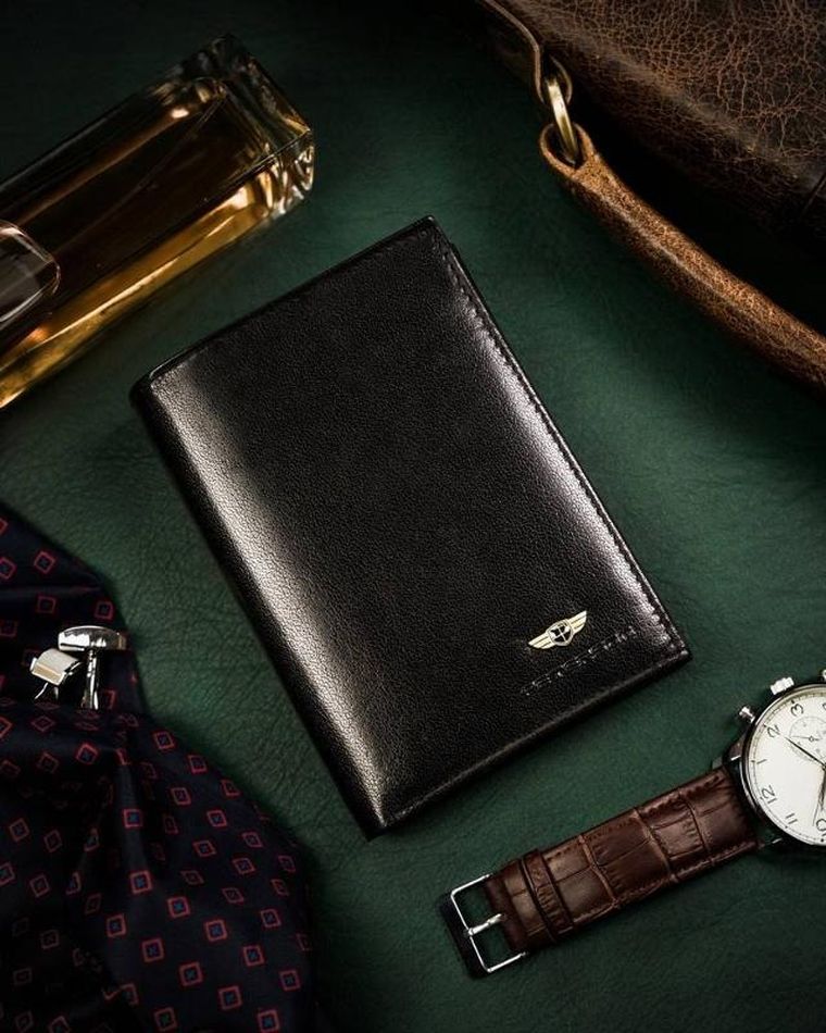 Portfel, czarny, skórzany, Peterson