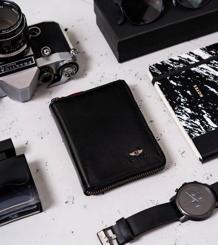 Portfel, czarny, skórzany, Peterson