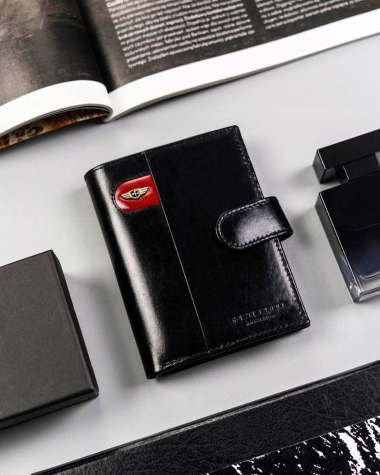 Portfel, czarny, skórzany, Peterson