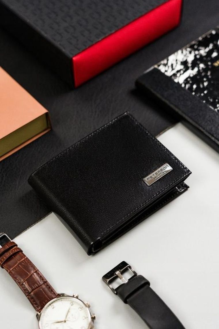 Portfel, czarny, skórzany, Peterson