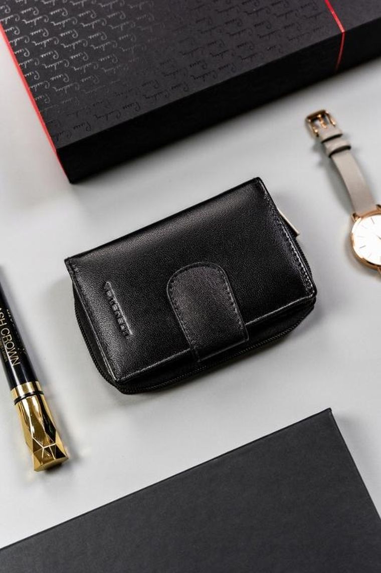 Portfel, czarny, skórzany, Peterson