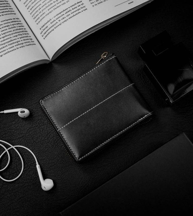 Portfel, czarny, skórzany, RFID, Always Wild