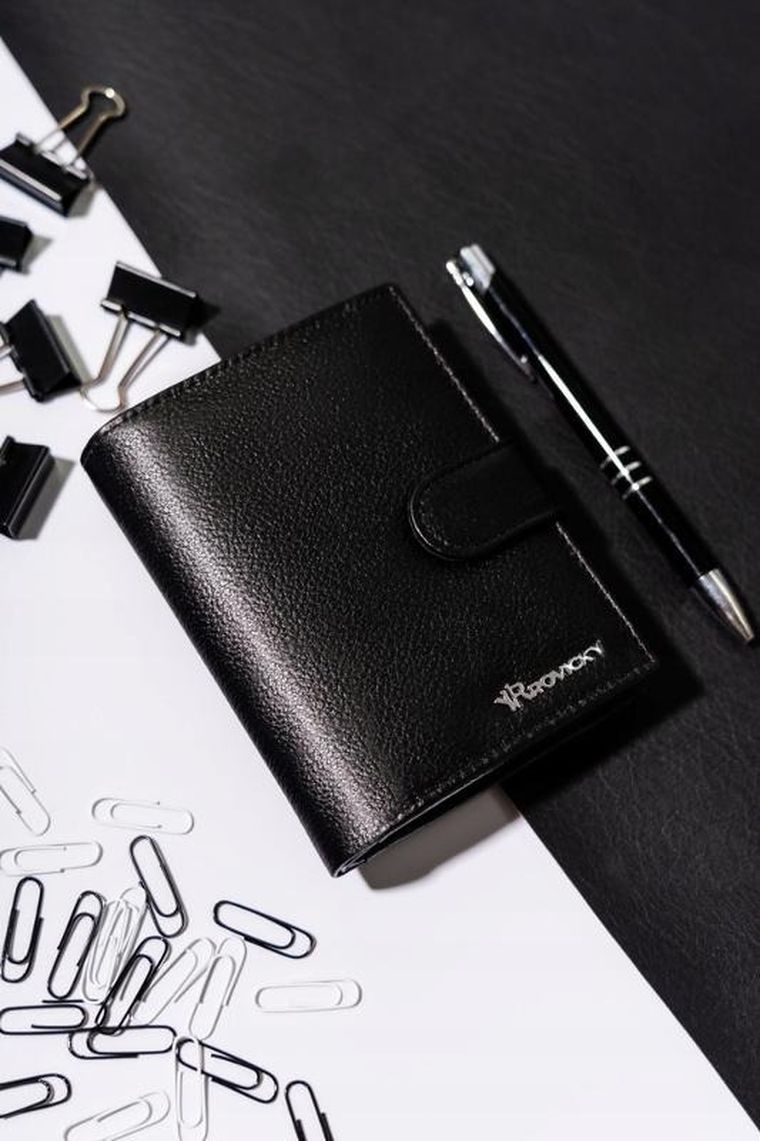 Portfel, czarny, skórzany, Rovicky