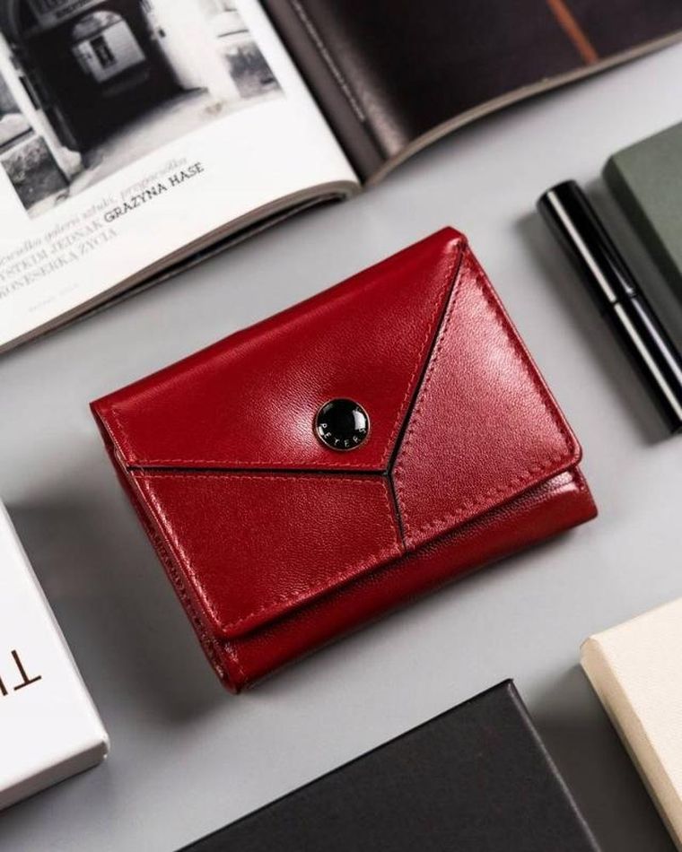 Portfel, czerwony, skórzany, RFID, Peterson