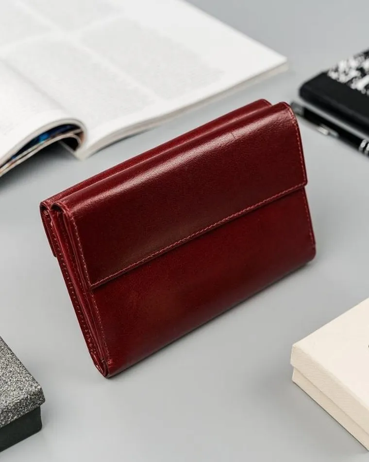 Portfel, czerwony, skórzany, Rovicky