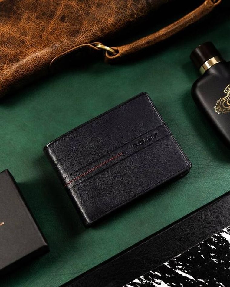 Portfel, granatowy, skórzany, RFID, Rovicky