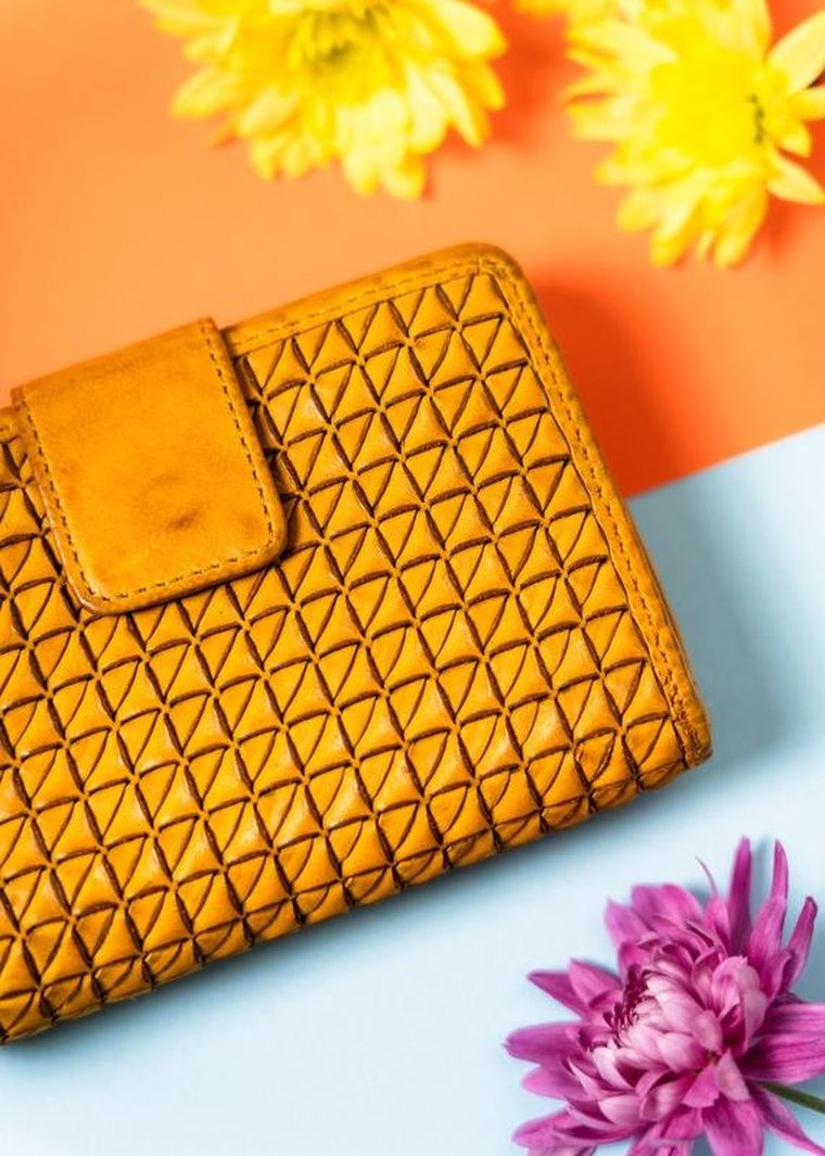Portfel, żółty, skórzany, Rovicky