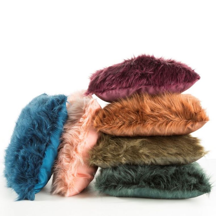 Poszewka dekoracyjna z delikatnym włosem, oliwka, 45-45 cm