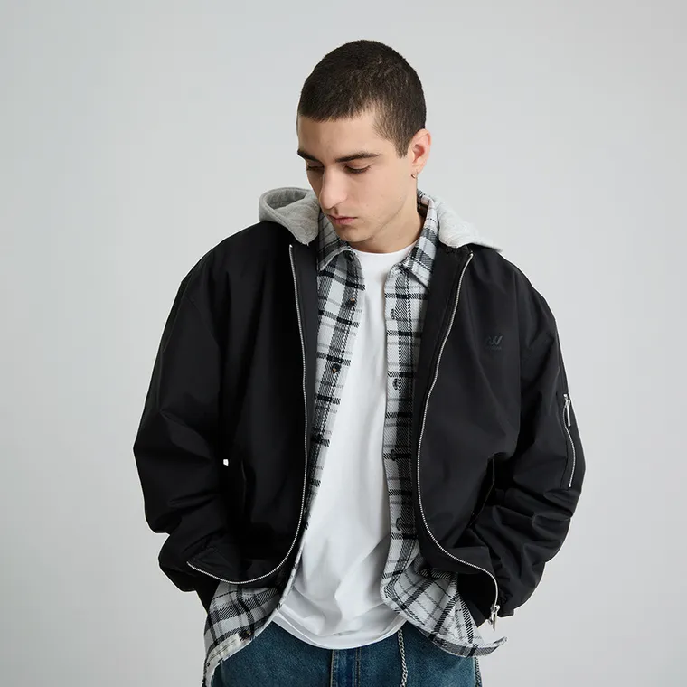 Przejściowa kurtka bomberka unisex z odpinanym kapturem NOWEAR