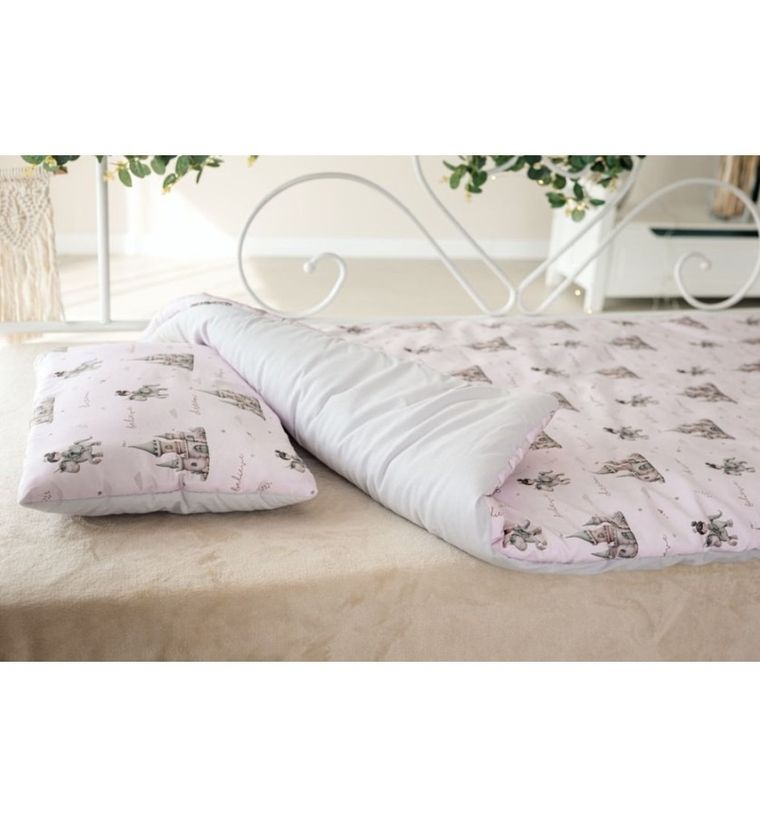 Pulp, Królewna Śnieżka, komplet pościeli z bawełny satynowej, z wypełnieniem, 100-135 cm