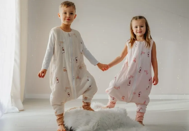 Pulp, Pieski, śpiworek całoroczny ze skarpetkami, muślinowy, beżowy, TOG 1.5, 12-30m