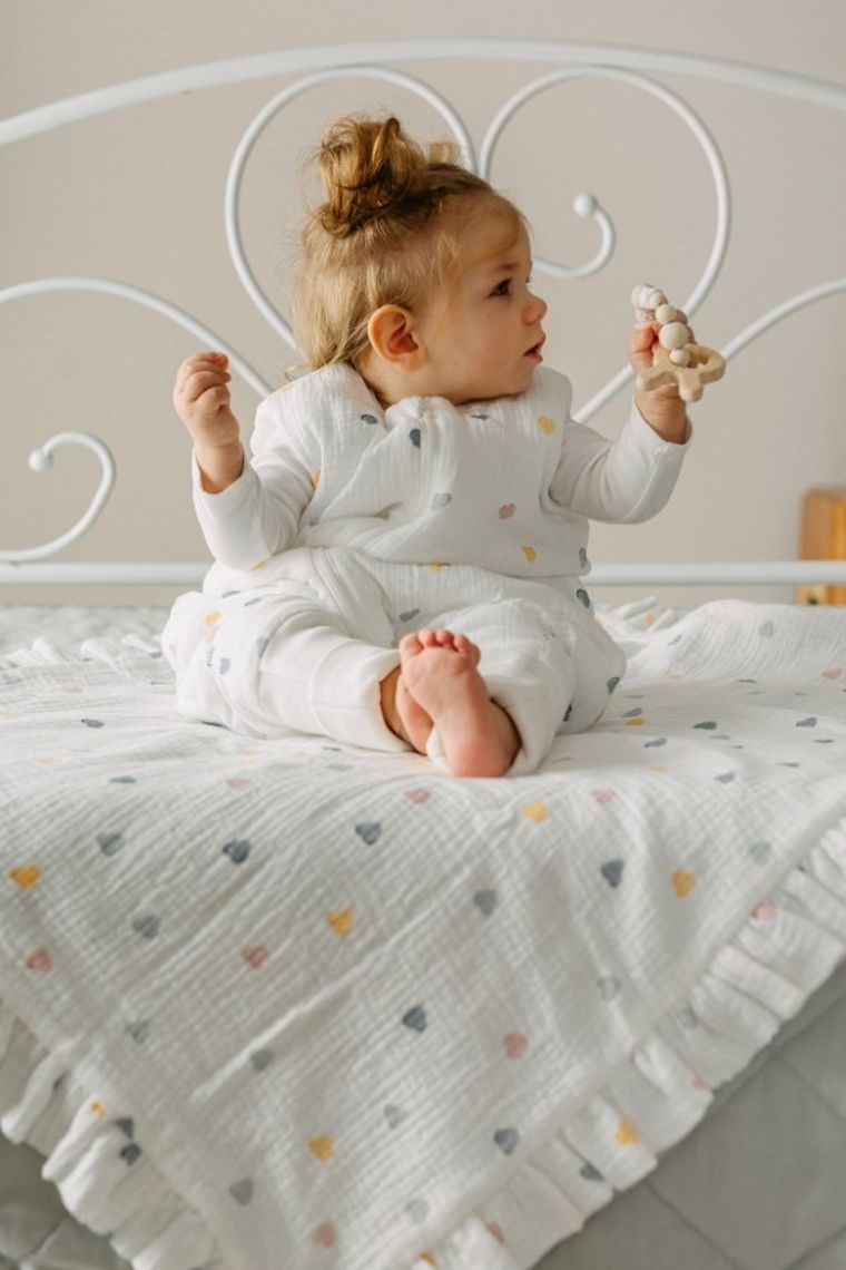 Pulp, Serduszka kolorowe, kocyk muślinowy z falbankami, 90-100 cm