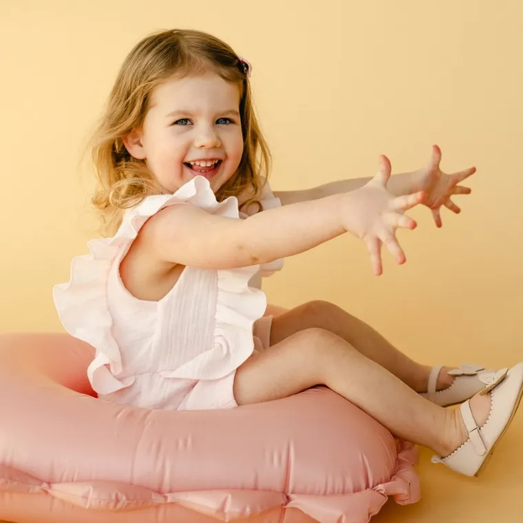 Rampers dziewczęcy, różowy, Eevi