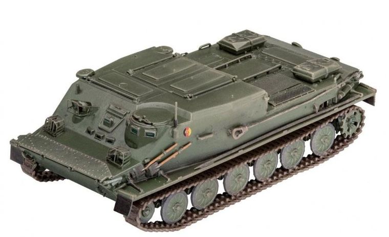 Revell, Pojazd 1/72 BTR - 50PK, model do sklejania