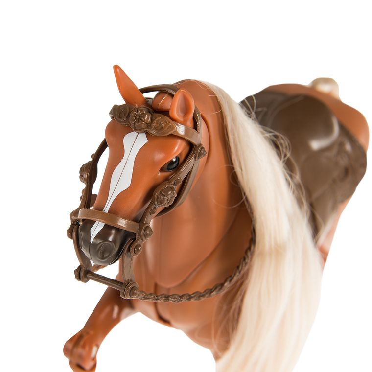 Royal Breeds, figurka konia, światło i ruch