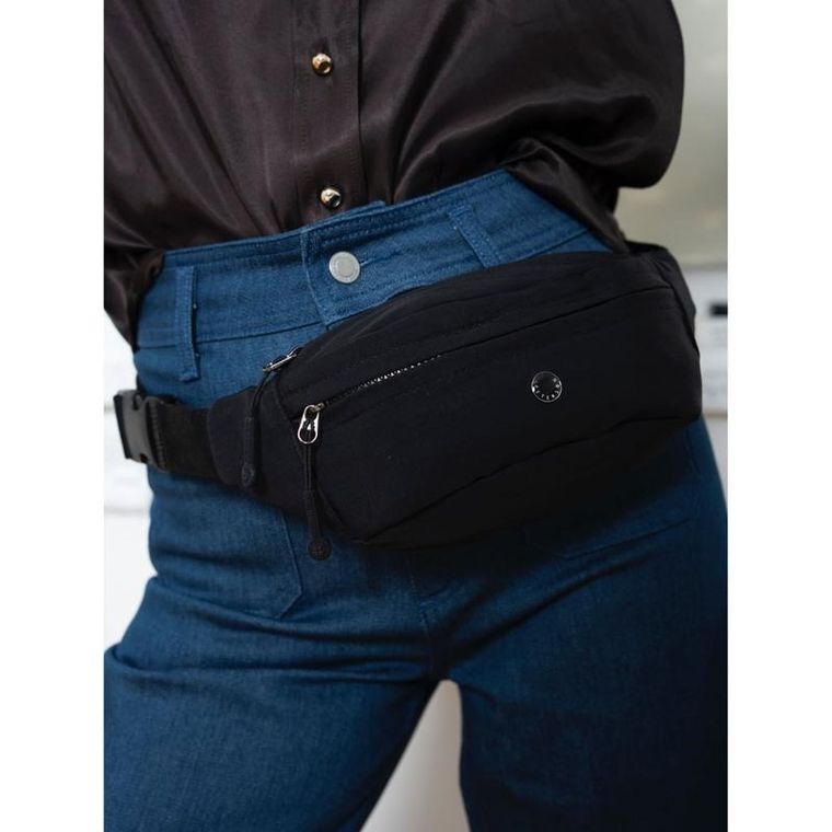 Saszetka na biodro, nerka, czarna, Peterson