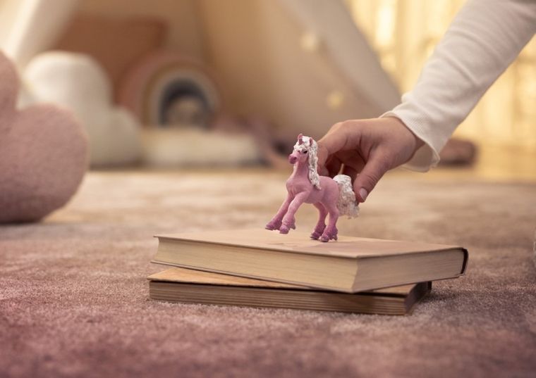 Schleich, Bayala, Kwietny jednorożec, źrebię, figurka, 70832