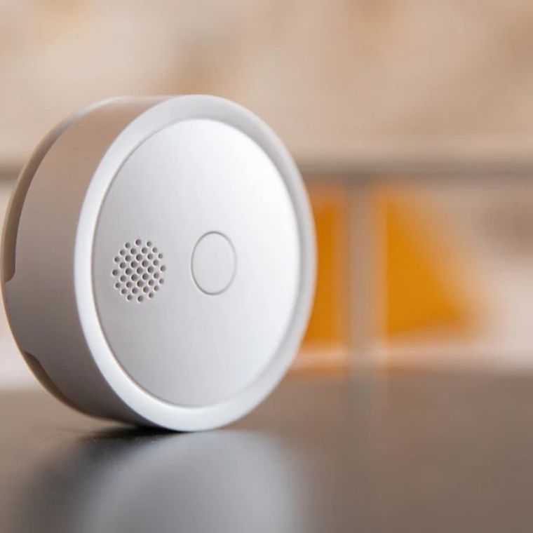 Shelly, bezprzewodowy czujnik dymu, WiFi, bluetooth