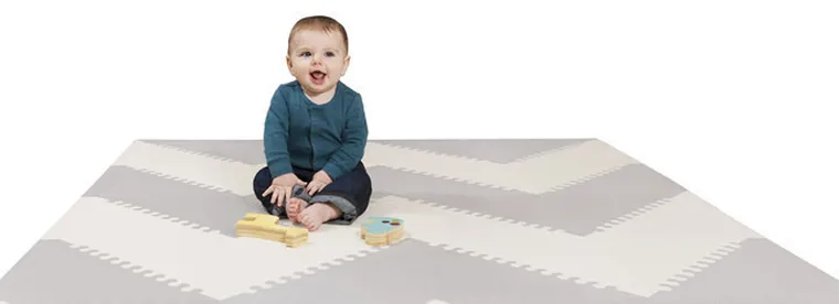 Skip Hop, Playspot, mata piankowa Geo, szaro-kremowa