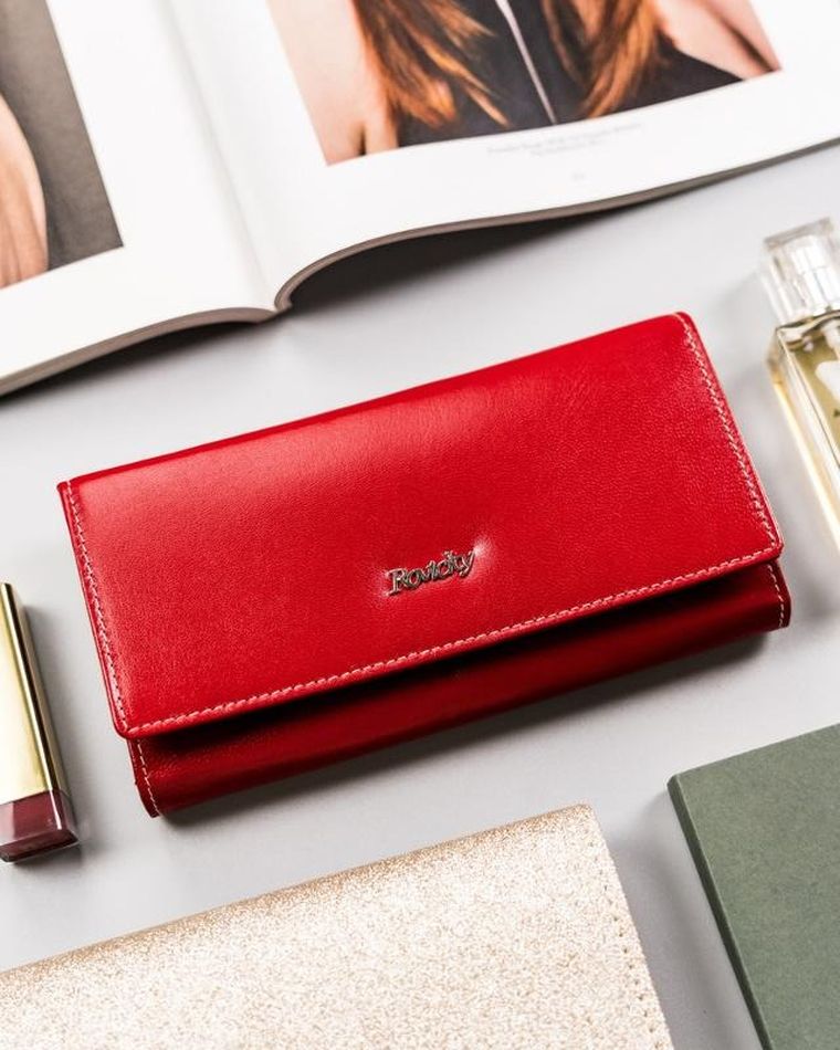 Skórzany portfel damski w orientacji poziomej na zatrzask, Rovicky