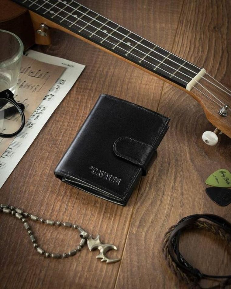 Skórzany portfel męski średnich rozmiarów z systemem RFID, 4U Cavaldi