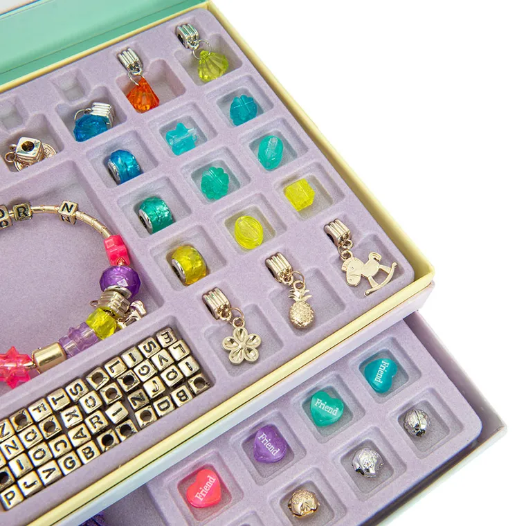 Smiki, Jednorożce, biżuteria w szkatułce