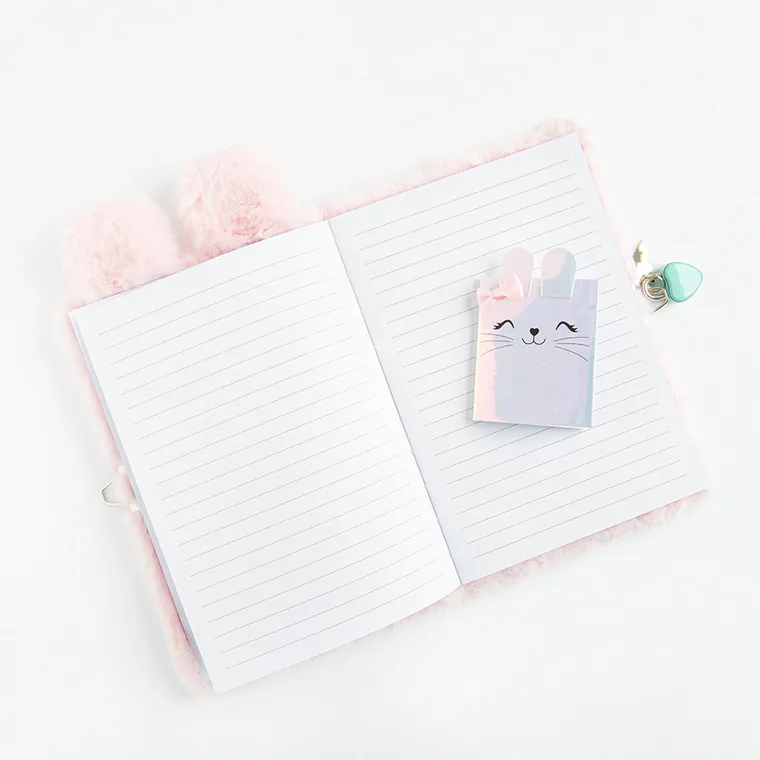 Smiki, Królik, pamiętnik z kieszonką i mini notesikiem