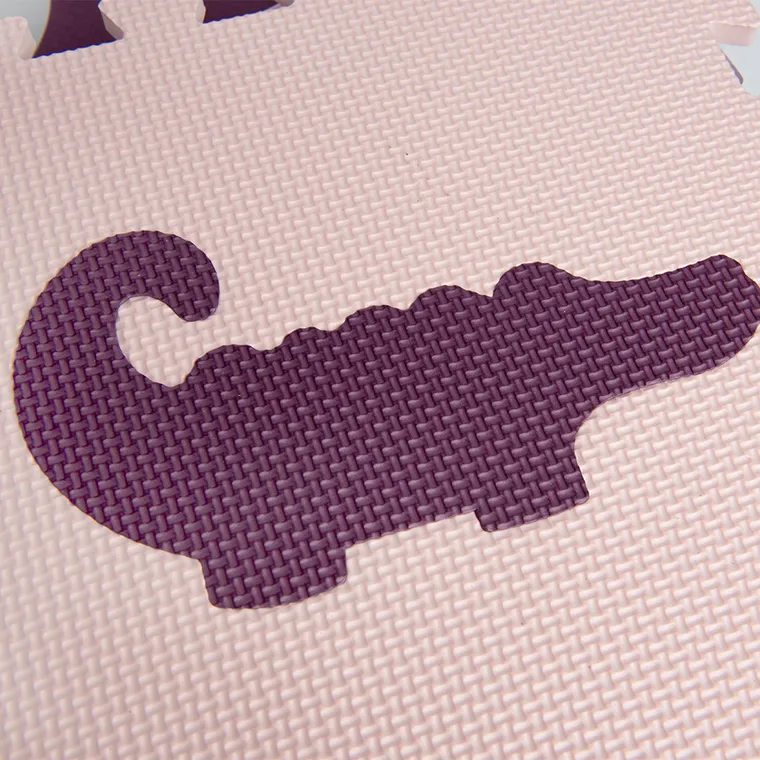 Smiki, mata piankowa, fioletowo-różowa