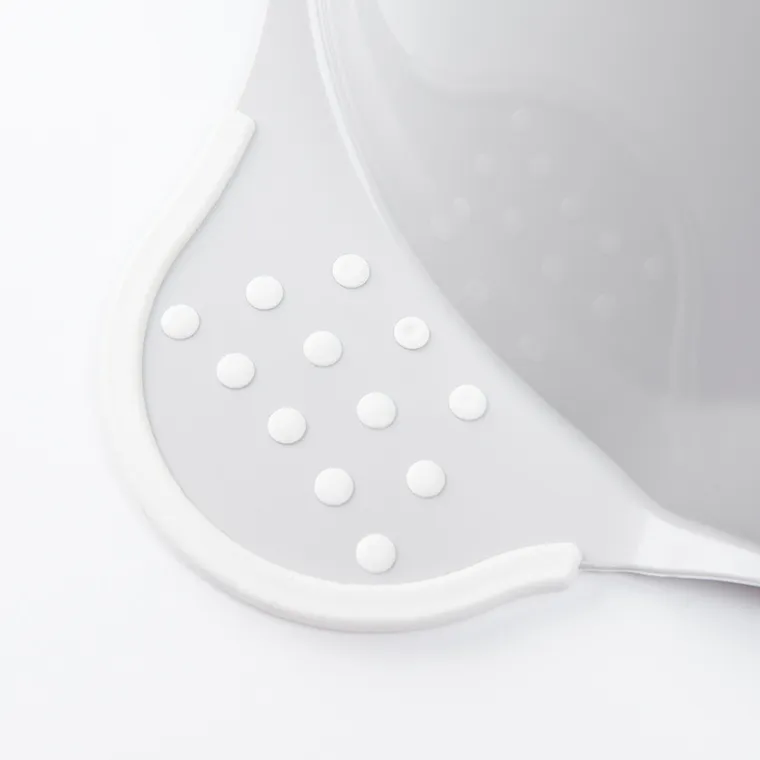 Smiki, nocnik, szary