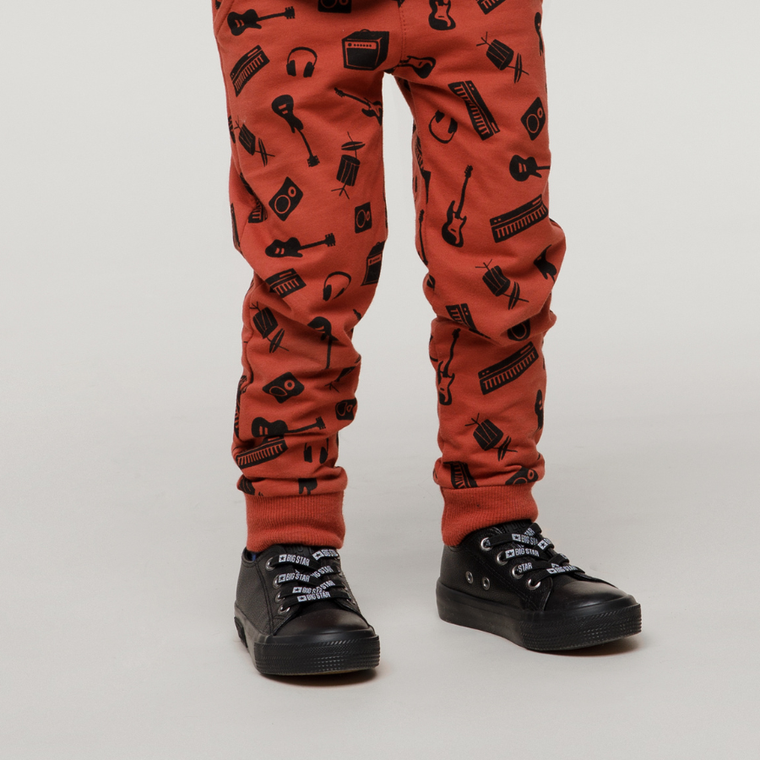 Spodnie dresowe chłopięce, czerwone, Pinokio